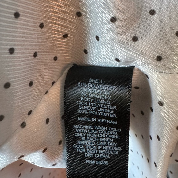 Express Black Blazer - Picture 4 of 8